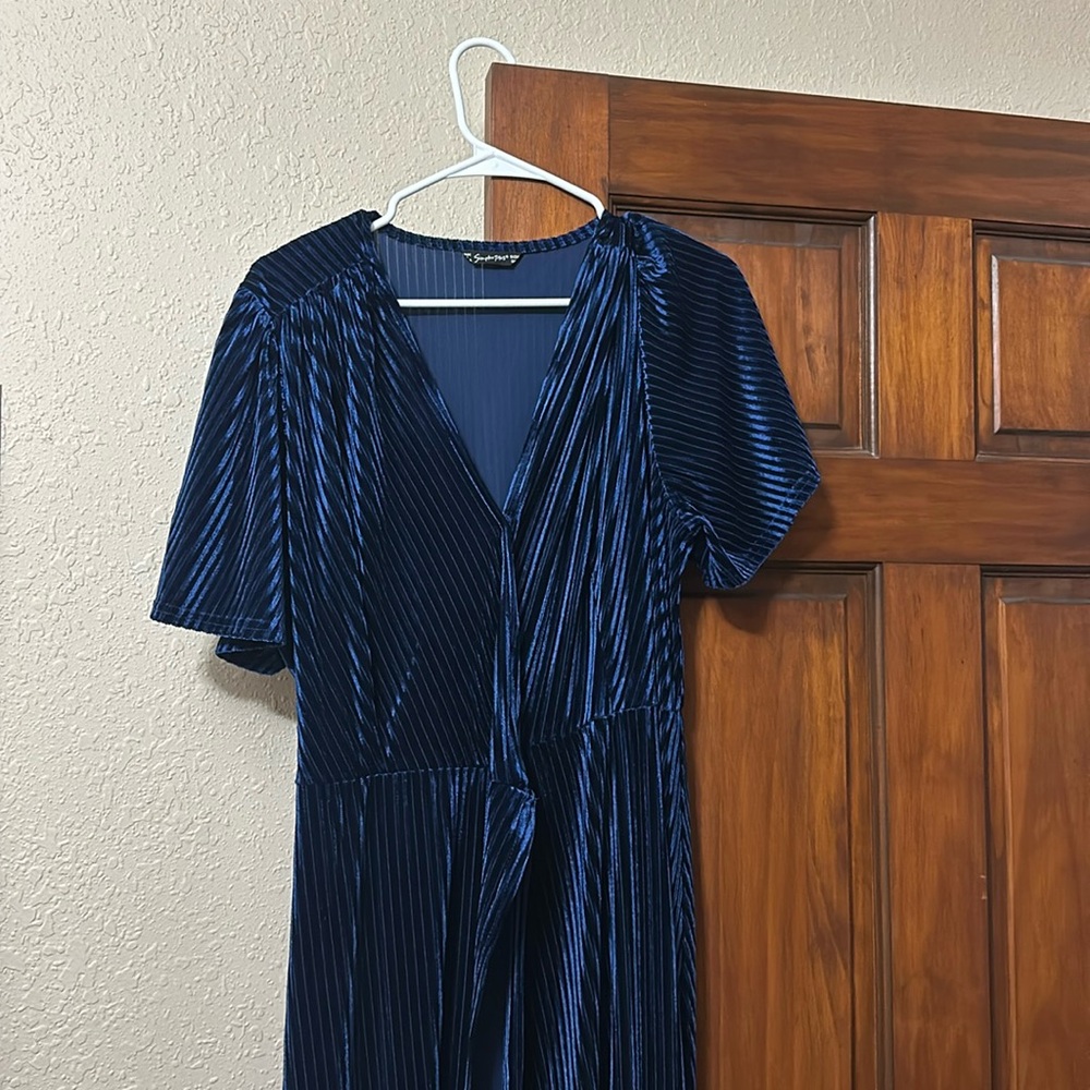 Simplee Apparel Blue Velvet Dress